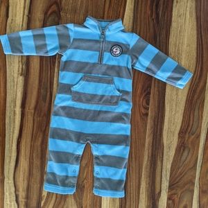 🌟 2/$7 🌟 18 m. Carter's one piece pajamas.